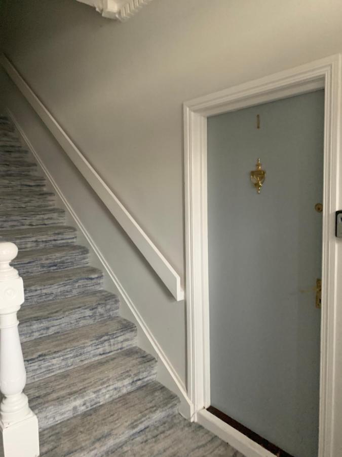 Stunning 3 Bed Seafront Mansion Building Sleeps 6 Adults Or 8 With Kids * Portrush