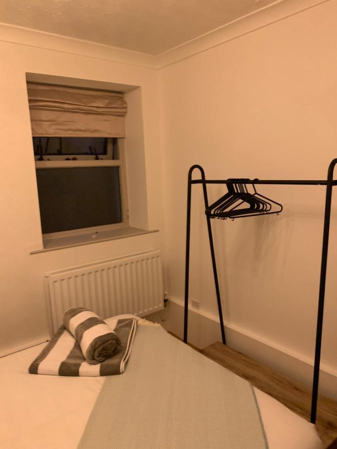 Appartement Stunning 3 Bed Seafront Mansion Building Sleeps 6 Adults Or 8 With Kids *
