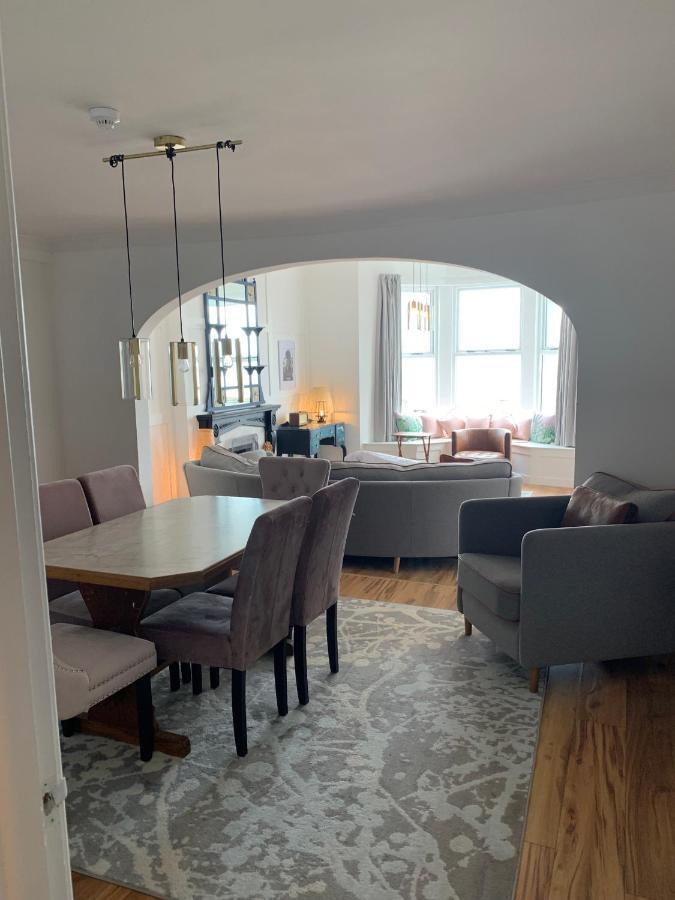 Appartement Stunning 3 Bed Seafront Mansion Building Sleeps 6 Adults Or 8 With Kids Portrush